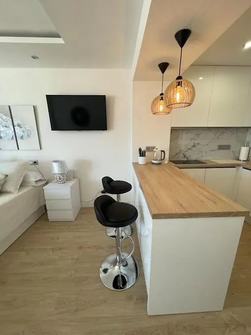 Exclusivo Estudio Piscinas, Conserjeria 24 H Benalmadena Apartment