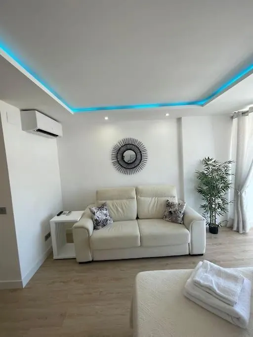 Exclusivo Estudio Piscinas, Conserjeria 24 H Benalmadena 0*,  Spain